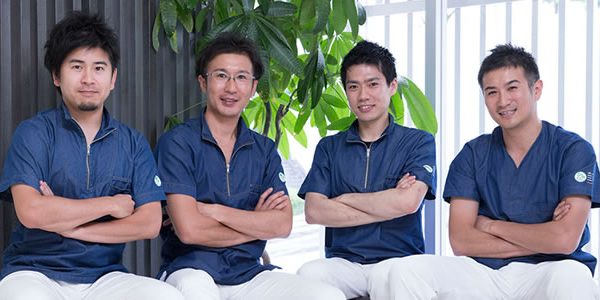 高田兄弟歯科・矯正歯科の4人の医師